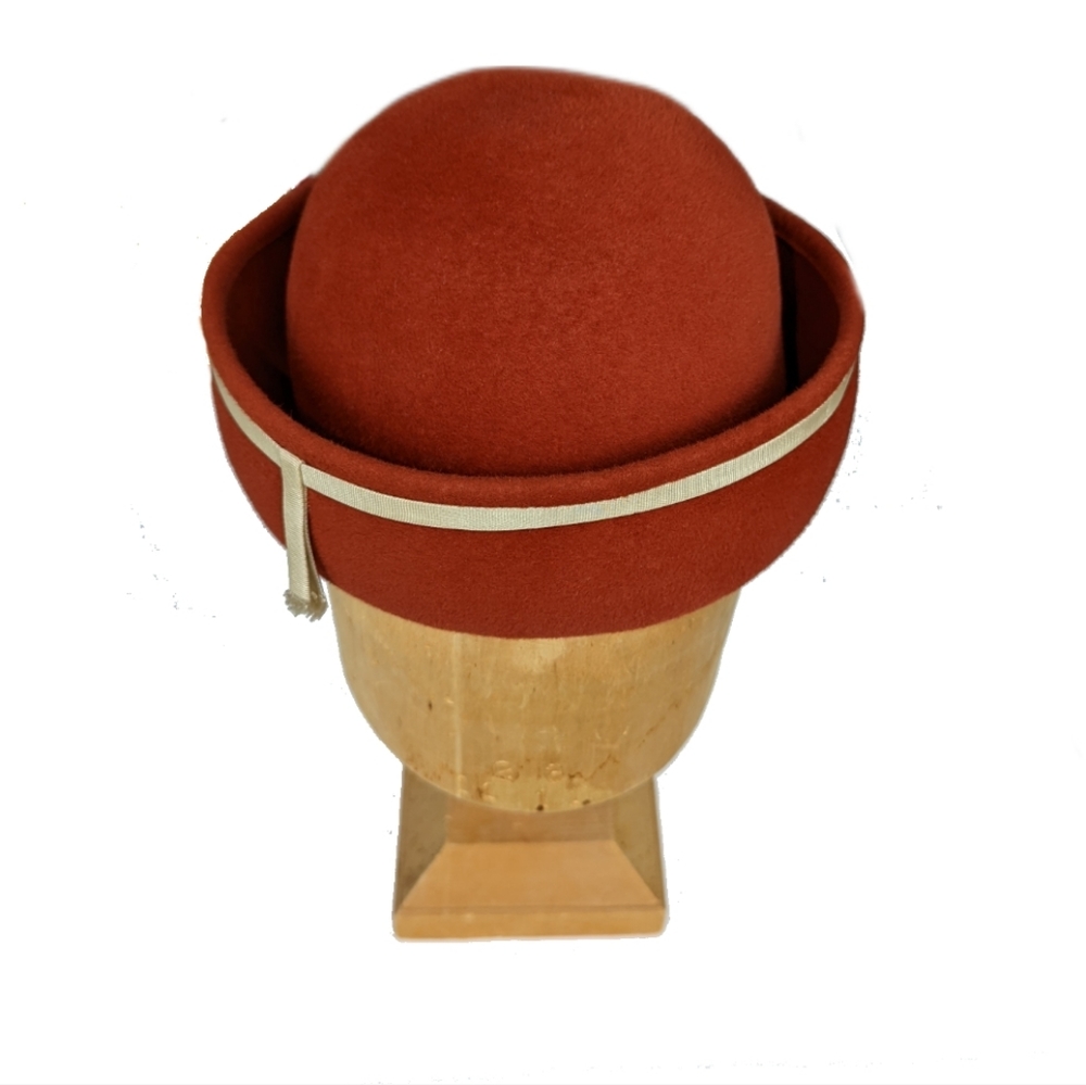 Award Winner Anita Pineault Vintage Bowler-style Hat